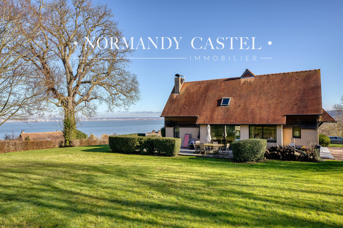 Maison à CRICQUEBOEUF