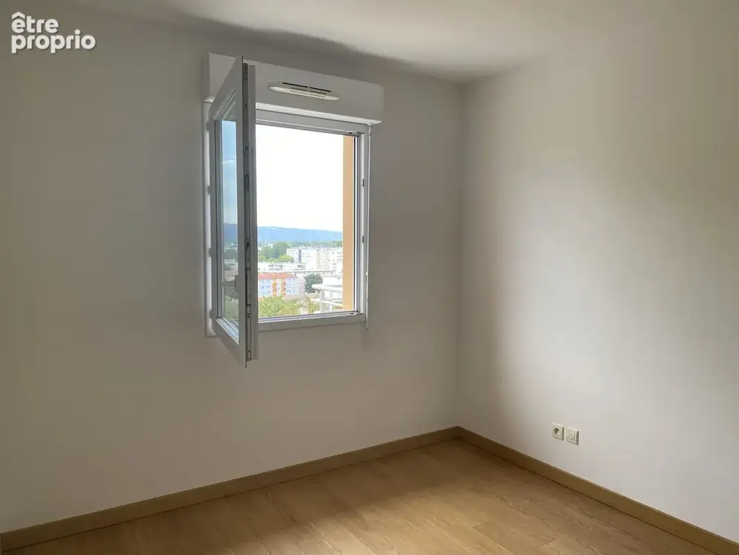T3 avec terrasse, cave et garage, Le Clos de Santolines, 26500 BOURG LES VALENCE - photo 8