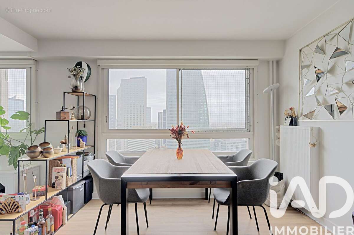 Photo 6 - Appartement à COURBEVOIE