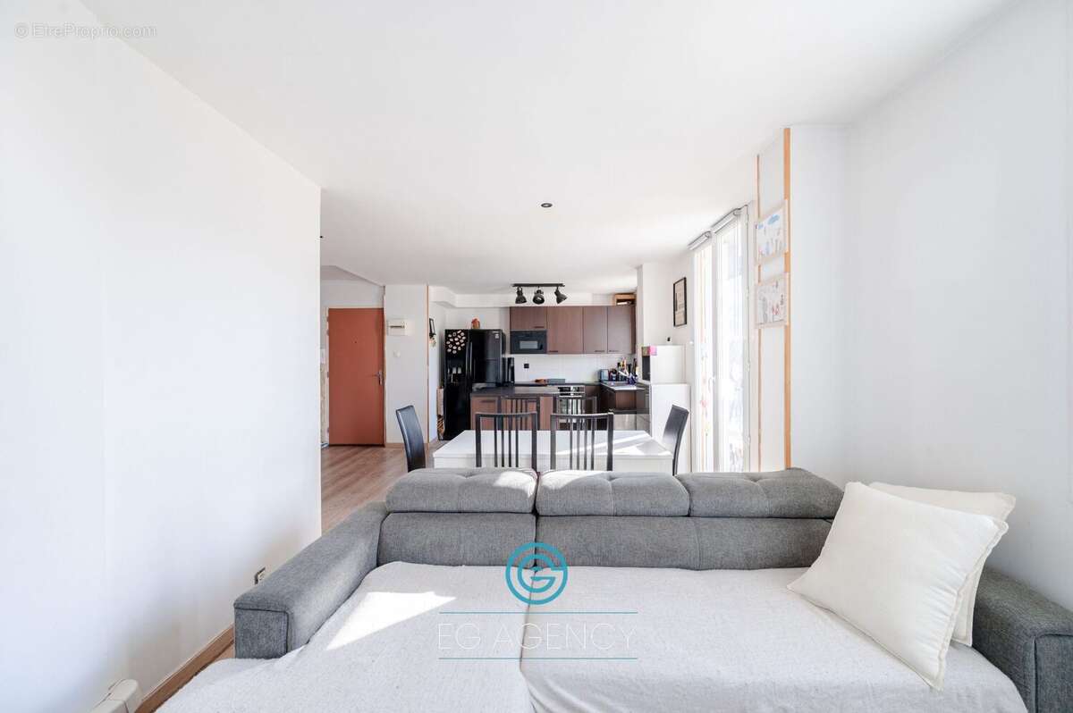 Appartement à MARSEILLE-9E