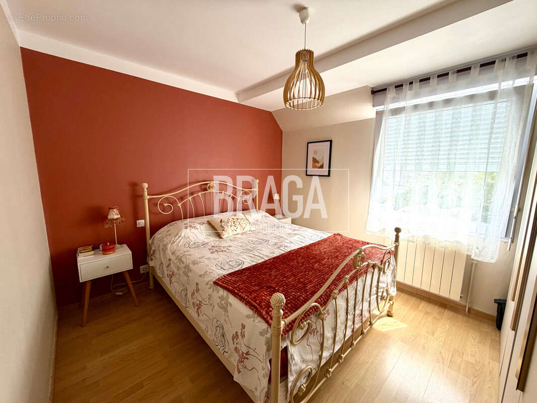 Pavillon individuel de 155m2 hab avec 3 chambres de plain pied garage jardin a vendre a outreau - photo 6