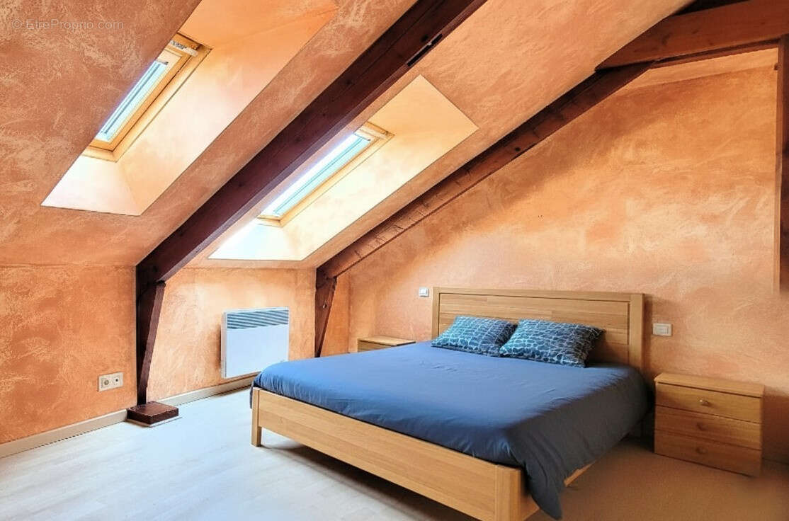 Maison à SAINTE-LUCE-SUR-LOIRE