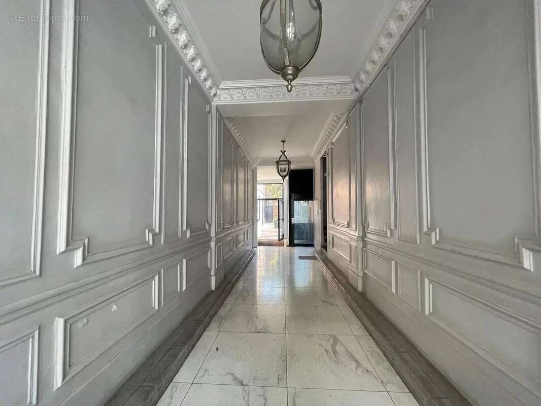  investissement locatif clé en main – 2 studios loués – le raincy  - photo 2