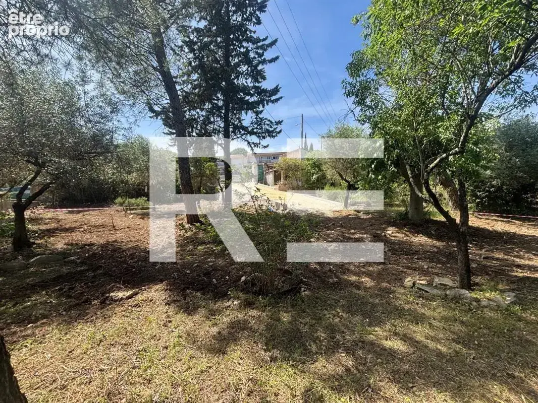 Photo Terrain à Nimes au prix de 135 000€