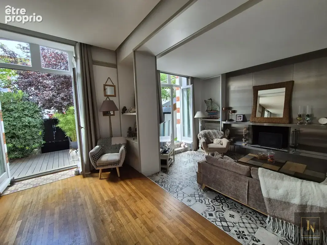 Bien d'exception Maison de VILLE 5 Chambres Garage Saint-Pere-en-Retz (44320)- Pays de RETZ - photo 15
