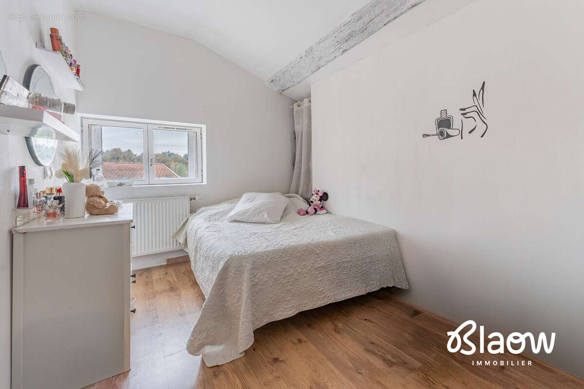 Maison à DECINES-CHARPIEU