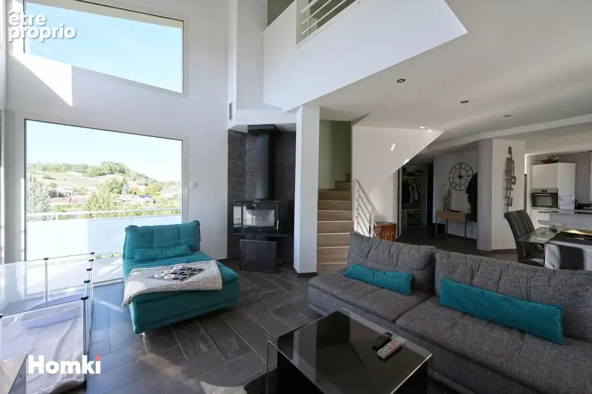 Bilieu – Maison d'architecte avec vue dominante, volumes exceptionnels et cadre privilégié - photo 2