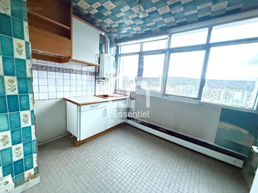 Appartement à VERNEUIL-SUR-SEINE