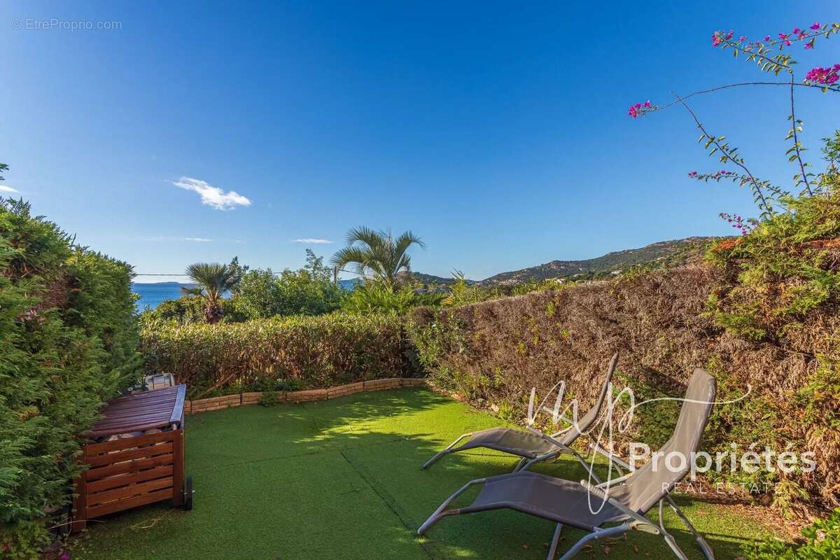 Appartement à RAYOL-CANADEL-SUR-MER