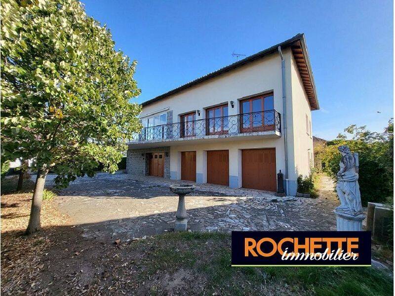 Maison à MONTROND-LES-BAINS