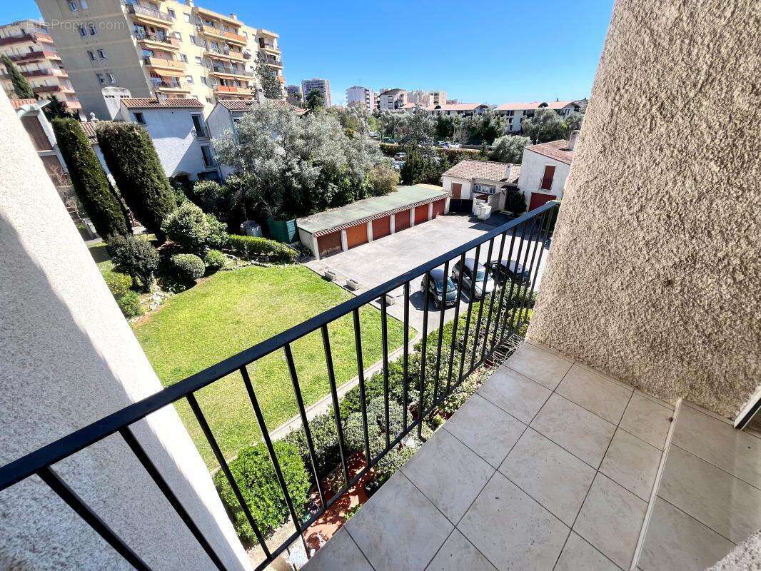 Appartement à LE CANNET