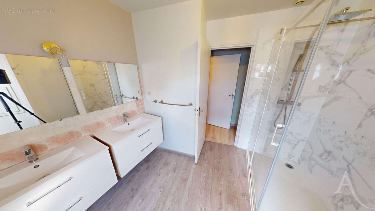 Maison à SAINT-MAUR