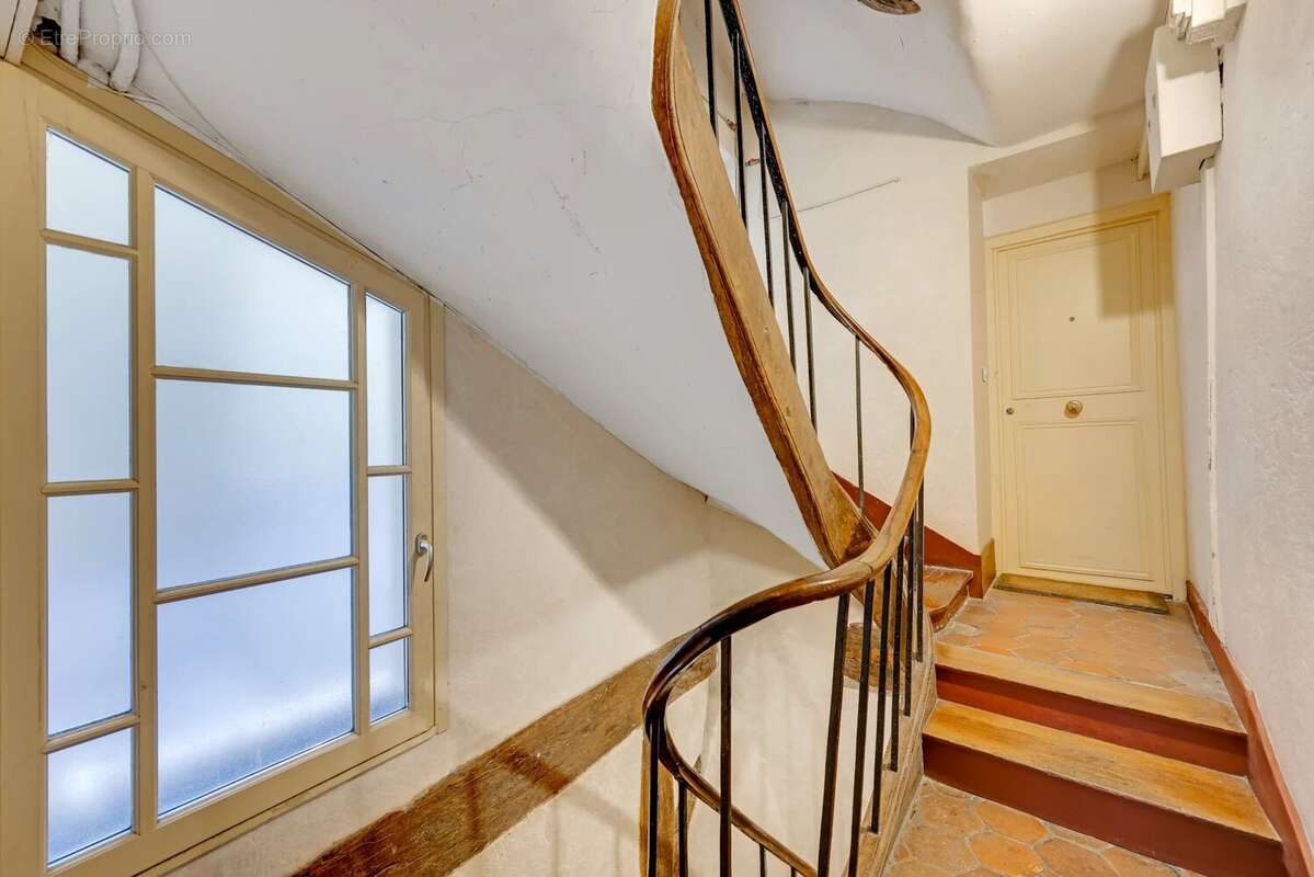 Appartement à PARIS-10E