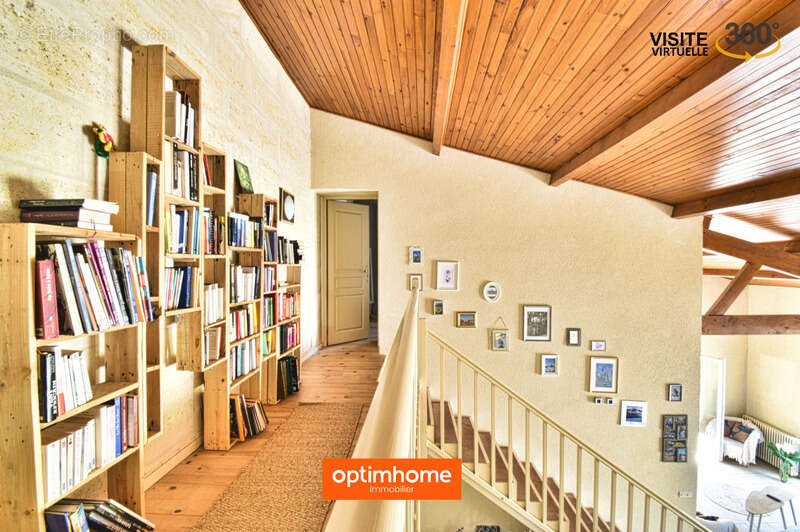 Maison à AMBARES-ET-LAGRAVE