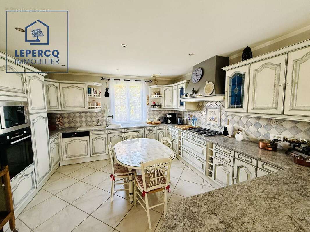 Maison à VILLERS-COTTERETS