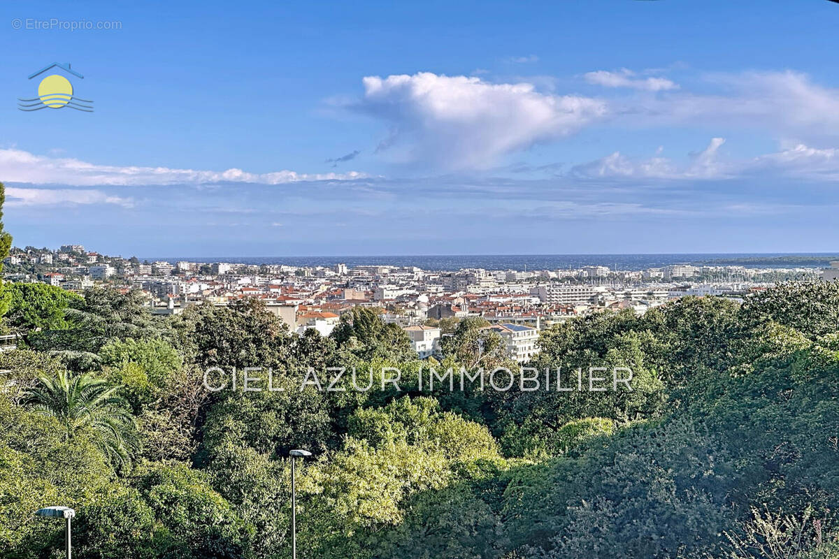 Appartement à CANNES
