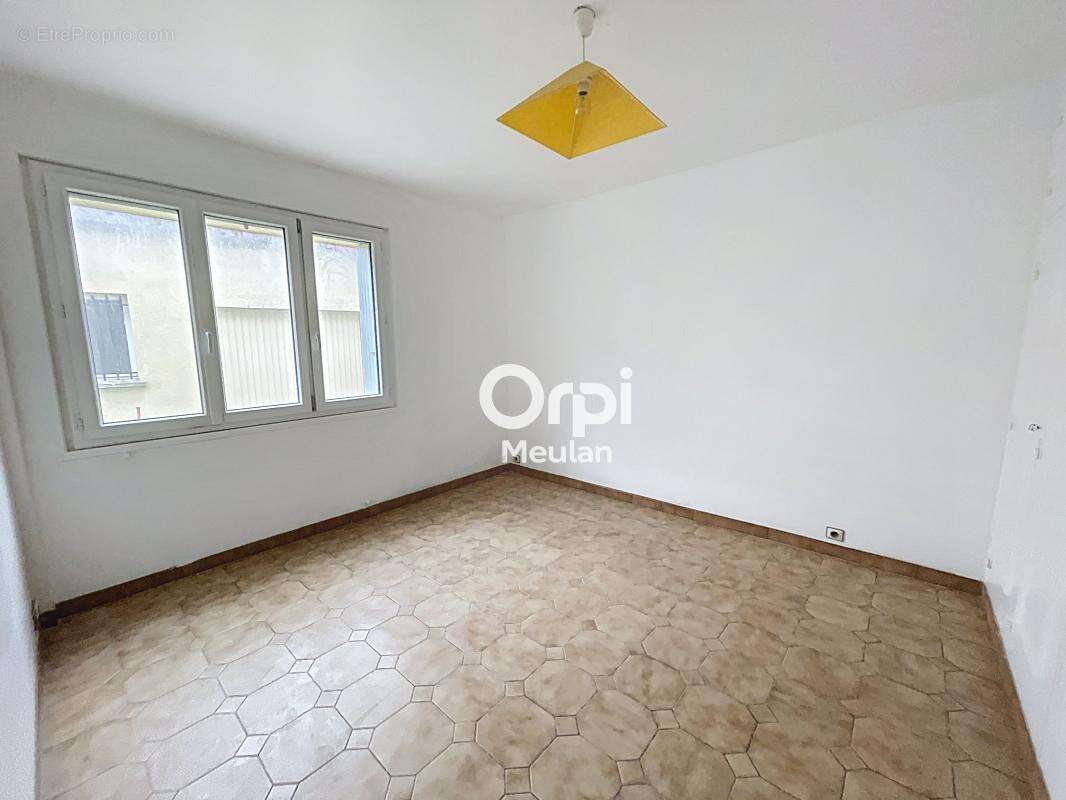 Maison à LES MUREAUX