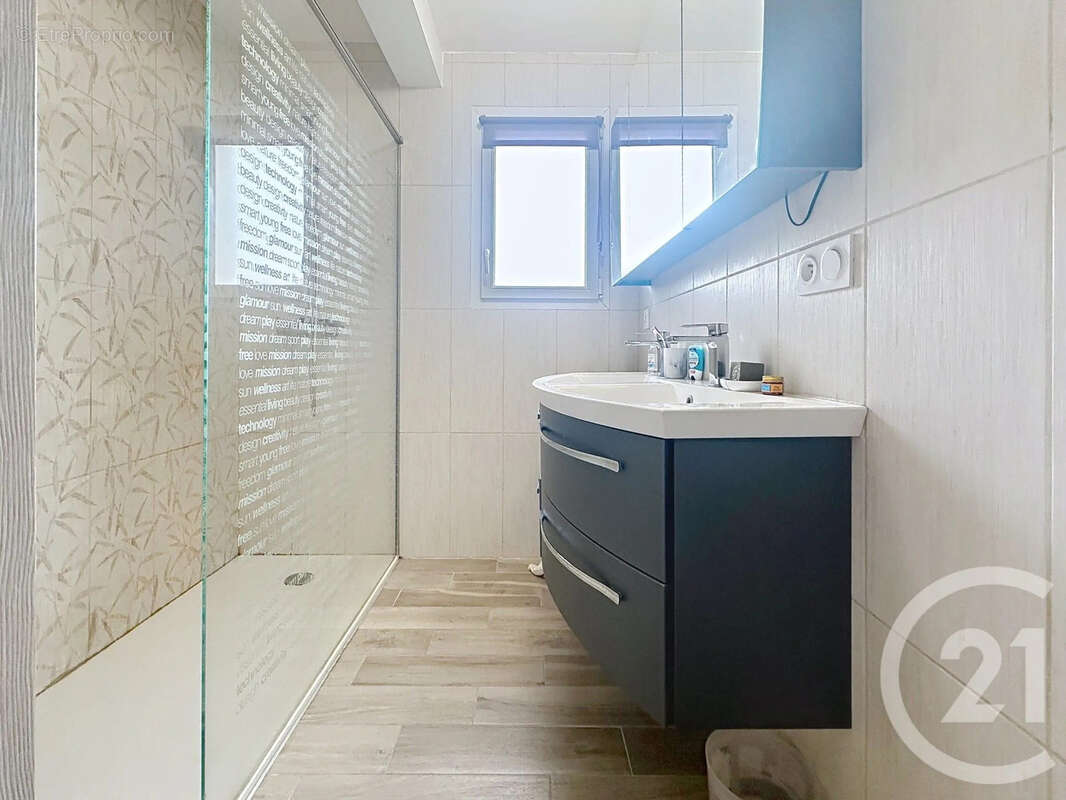 Appartement à SANTA-MARIA-POGGIO