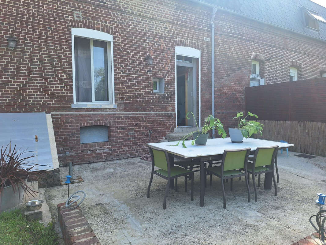 Maison de briques semi-mitoyenne en bordure de rivière - photo 12