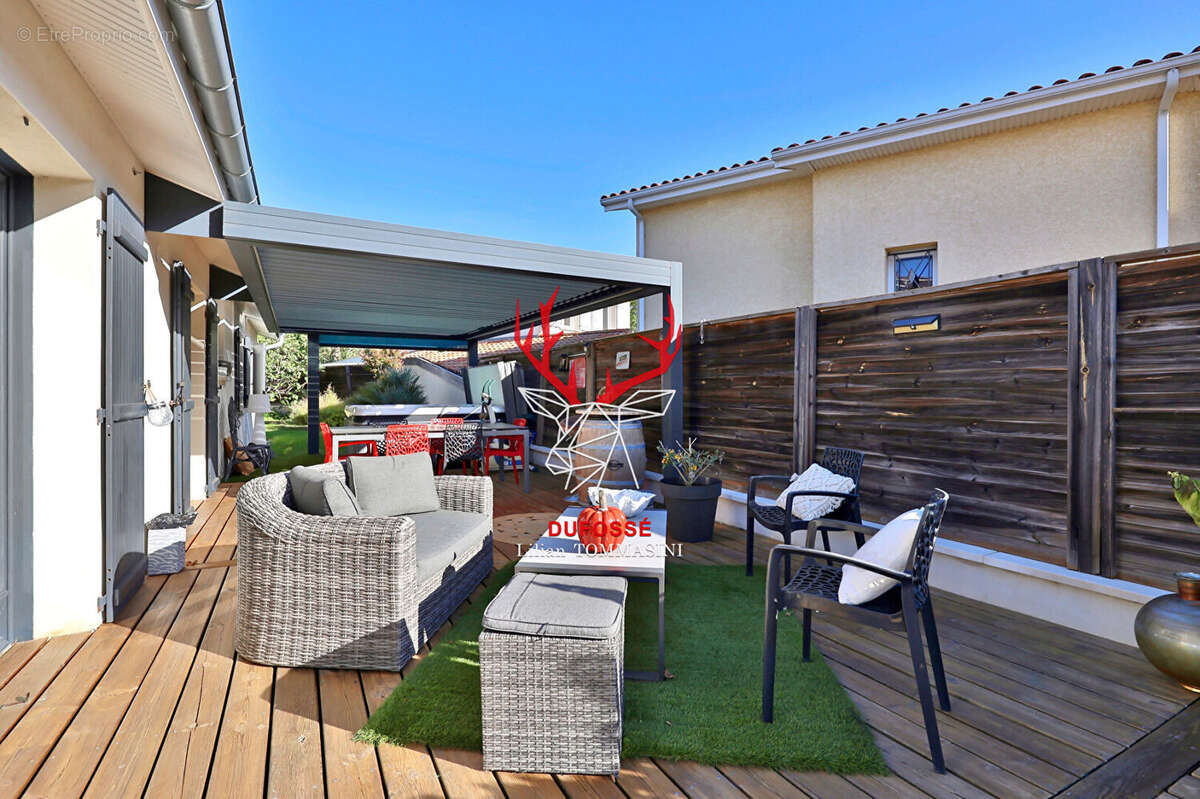 Maison à MARCY-L'ETOILE