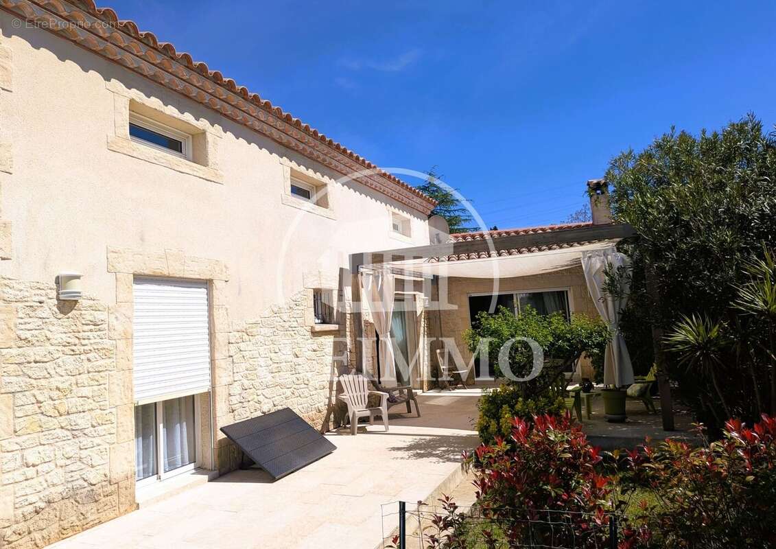 Maison 231 m² à Grabels  - photo 2