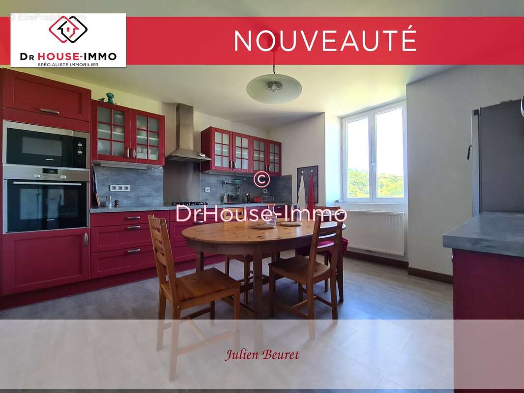 Maison 240 m² à Huanne-Montmartin  - photo 4