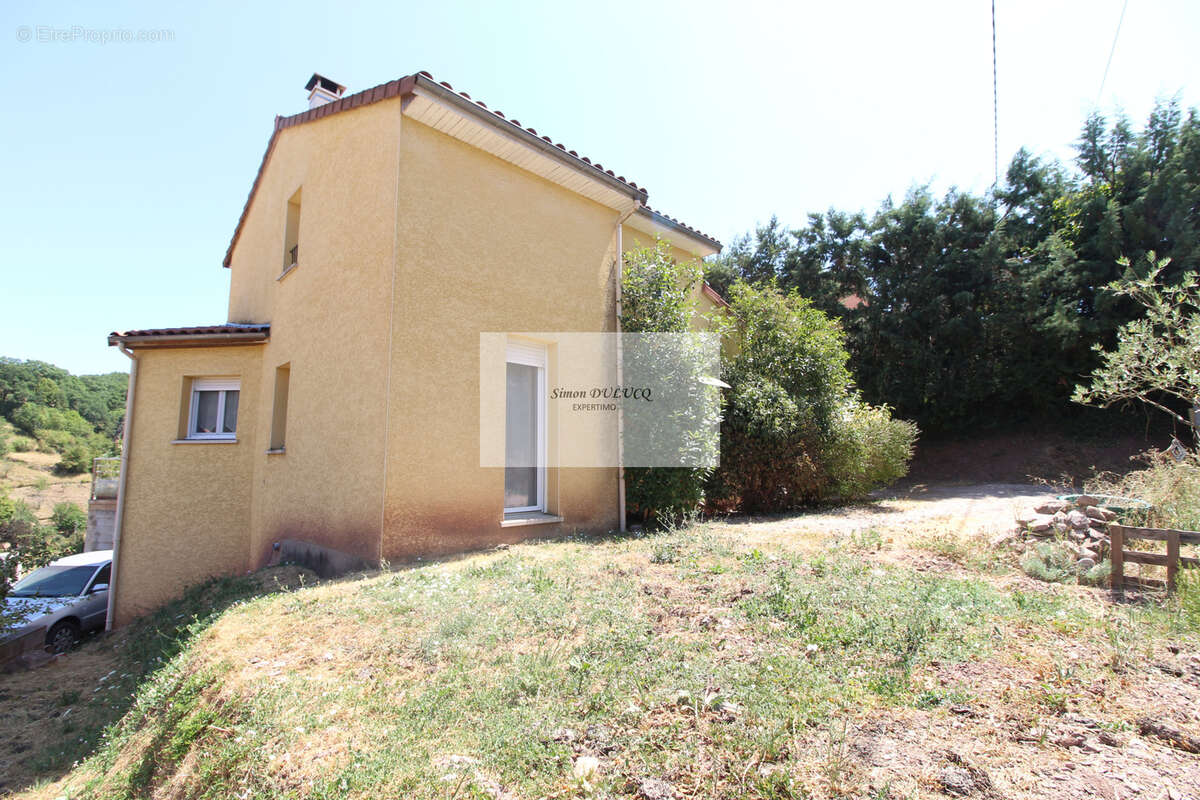 Maison de TYPE 5 sur les hauteurs de St-Affrique - photo 14