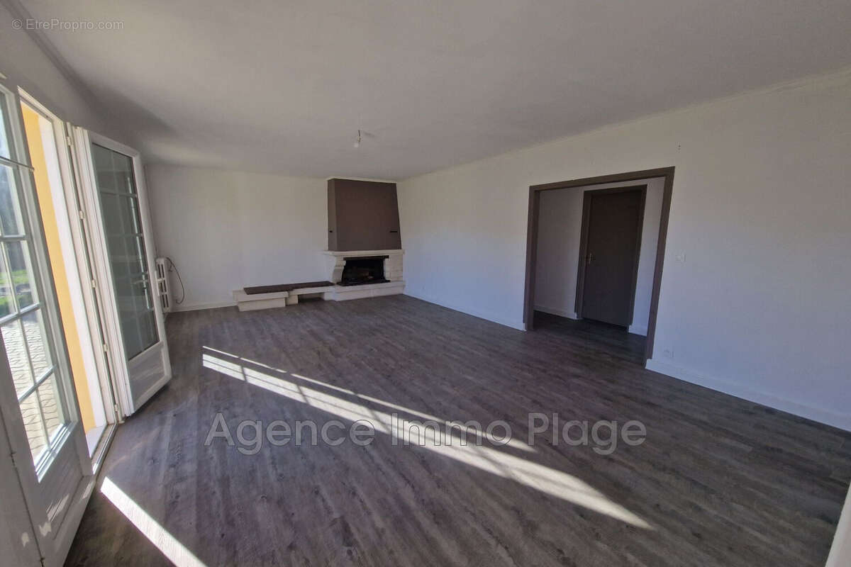 Maison 95 m² à Grayan-Et-L'hopital  - photo 4