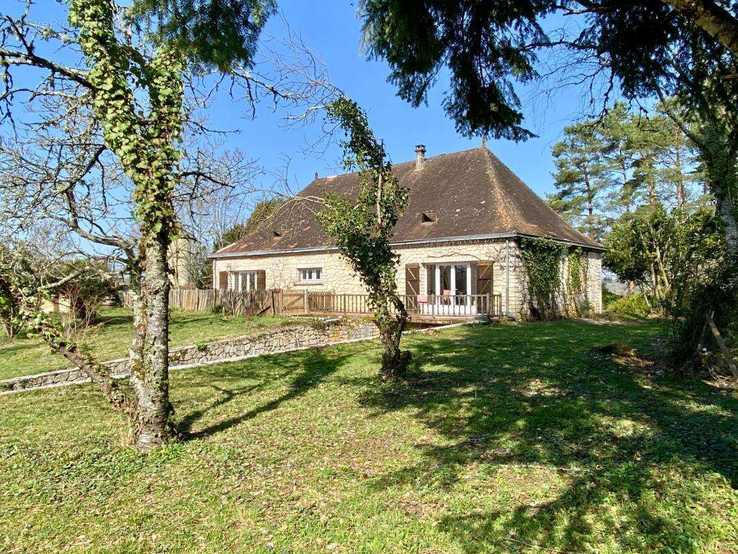 Maison à SAINTE-ALVERE