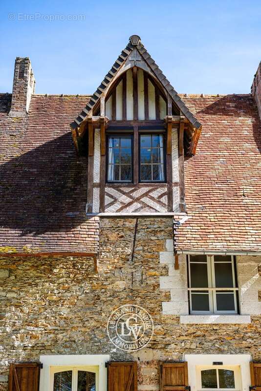 Maison à CHAMPEAUX