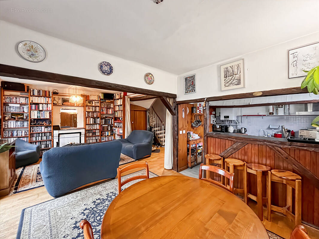 Maison à SAULX-LES-CHARTREUX