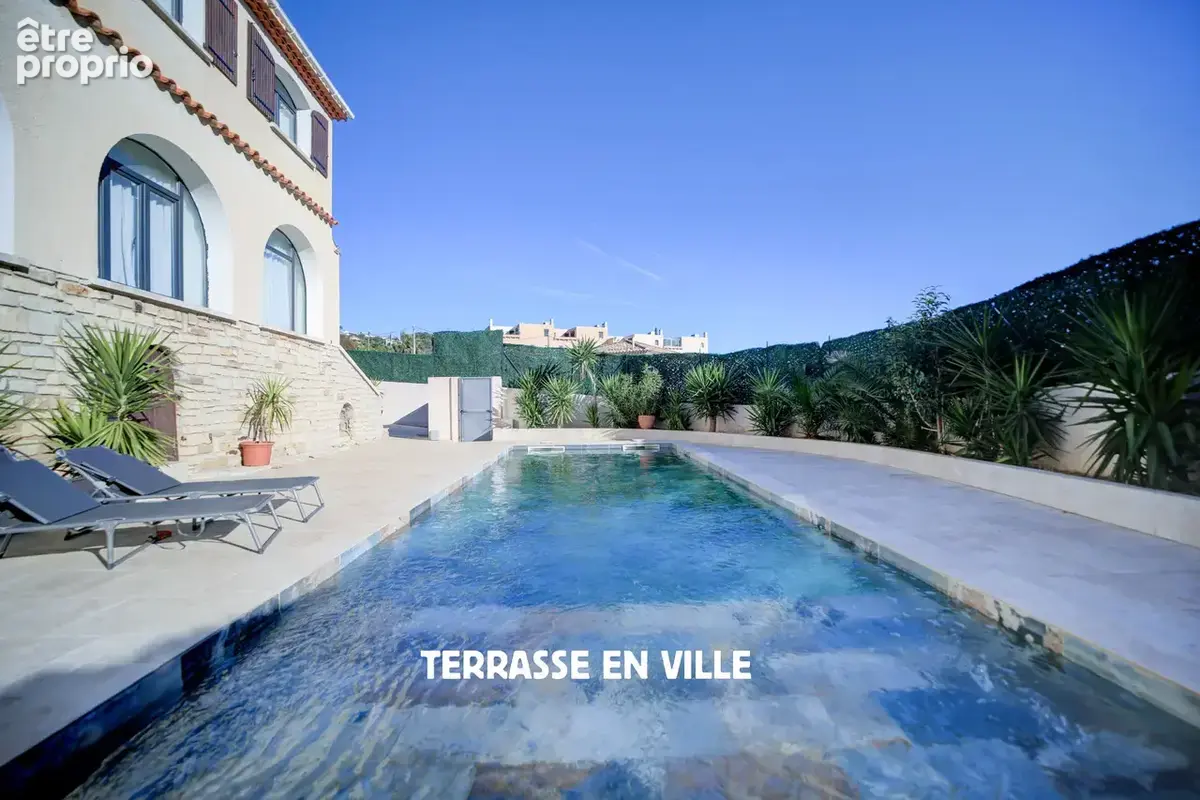Maison 8 pièces 400 m² · à La Ciotat · 400 m² · 1 870 000 €