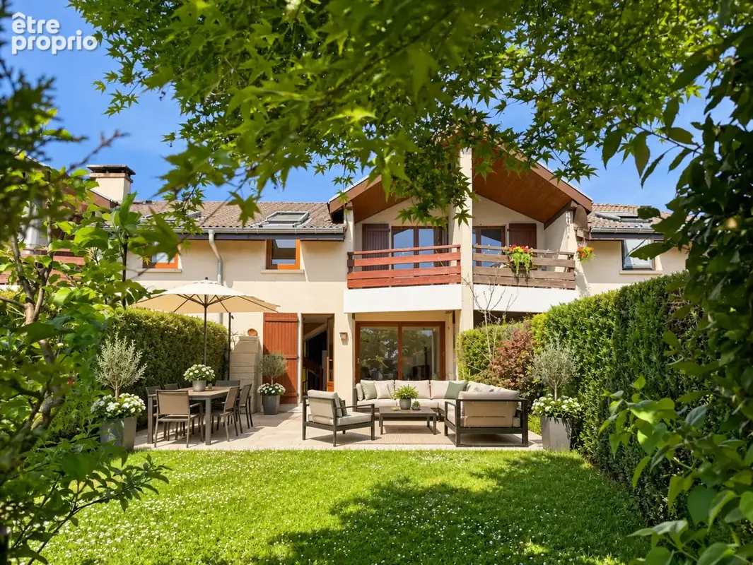 Maison à PREVESSIN-MOENS