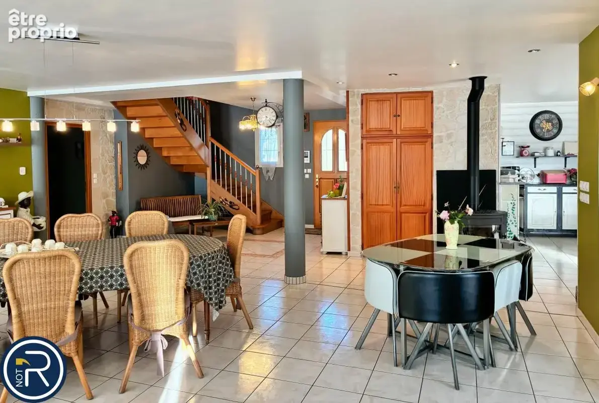 Maison 322 m² à Argentre  - photo 9