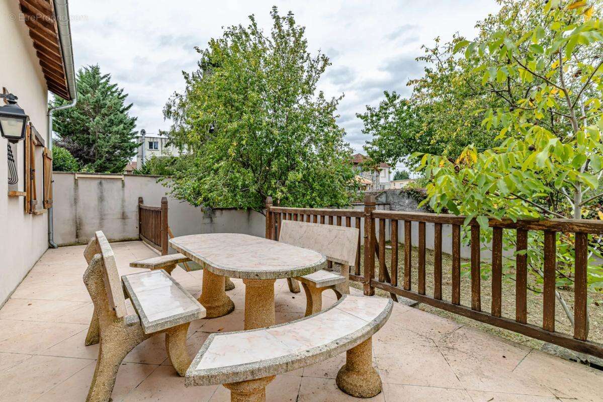 Maison à SOISY-SUR-SEINE