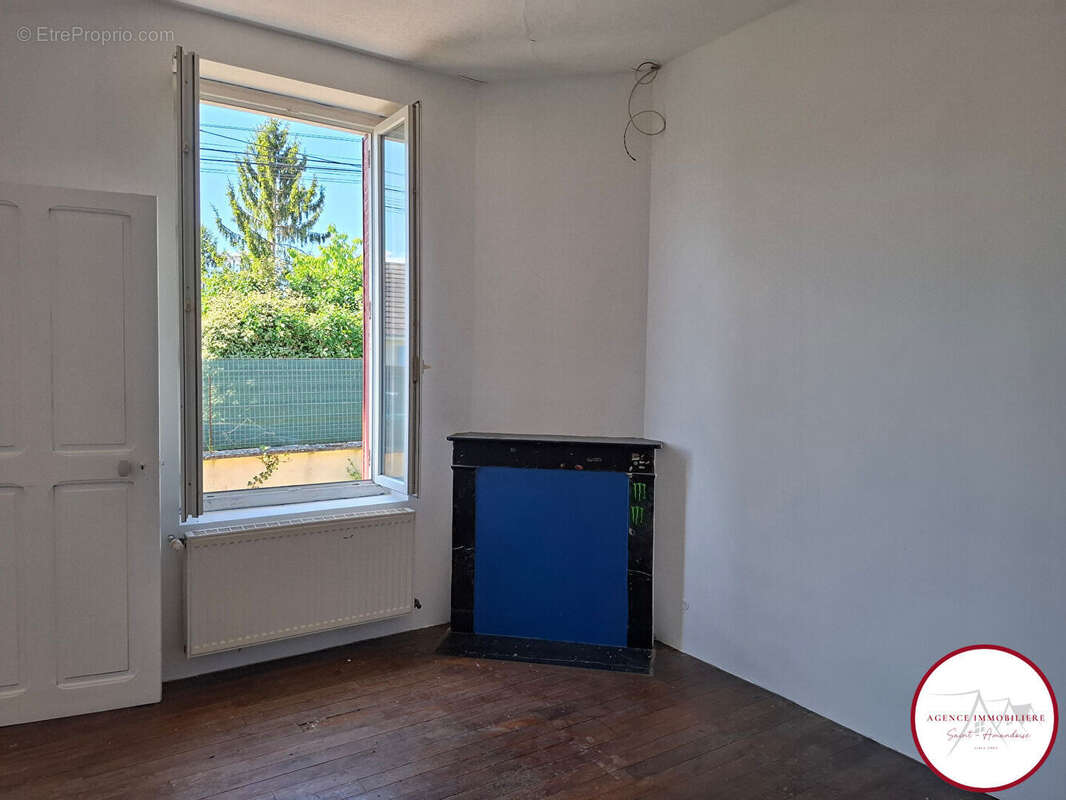 Maison à SAINT-AMAND-MONTROND