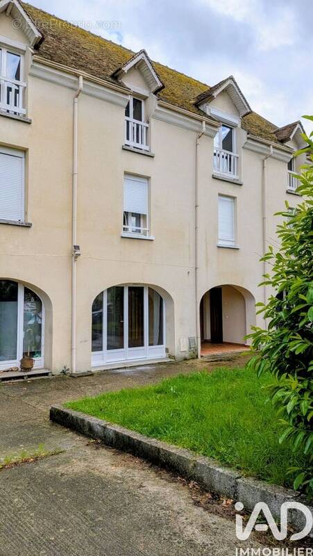 Photo 1 - Appartement à CHARS