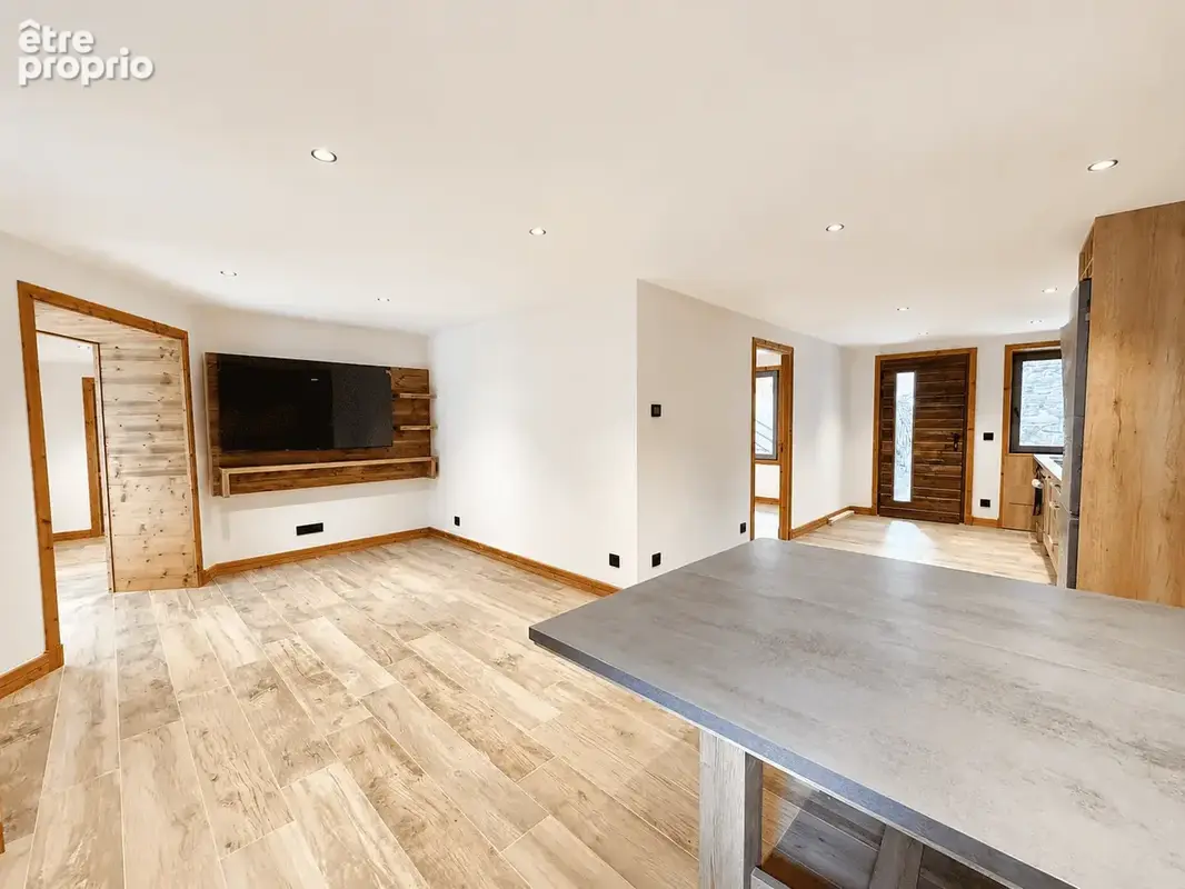 Appartement rénové de 68 m2 avec jardin privatif - photo 2