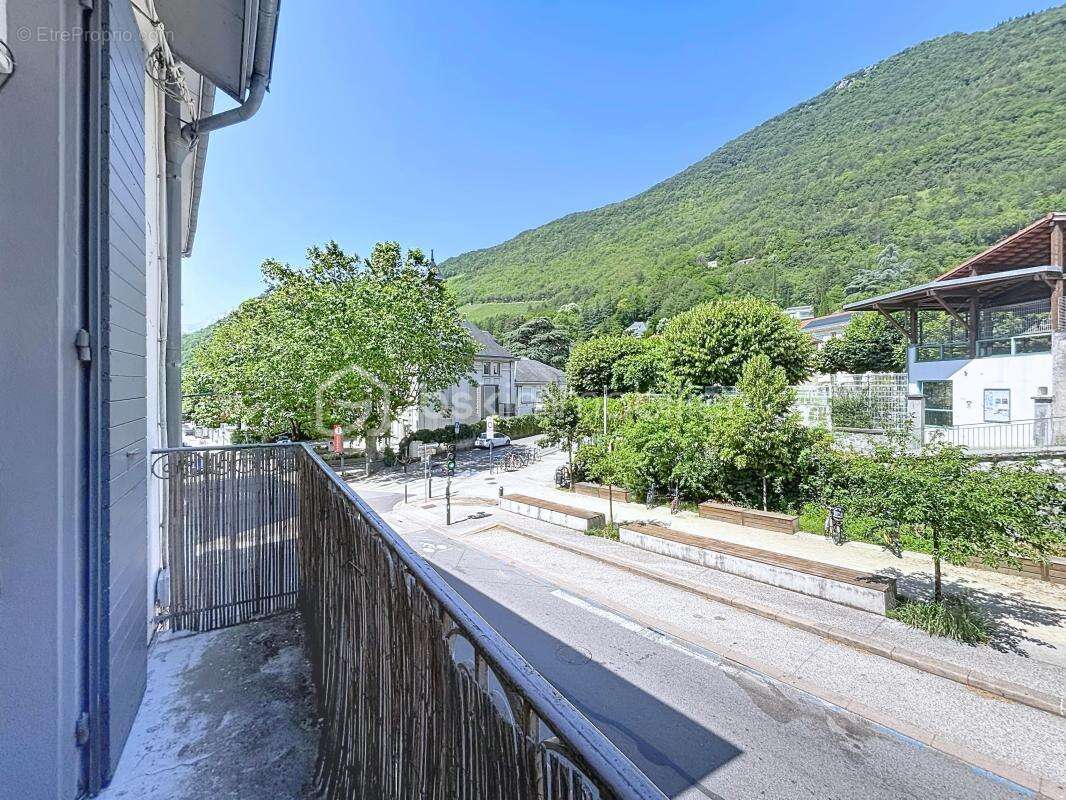 Appartement + local commercial - photo 11