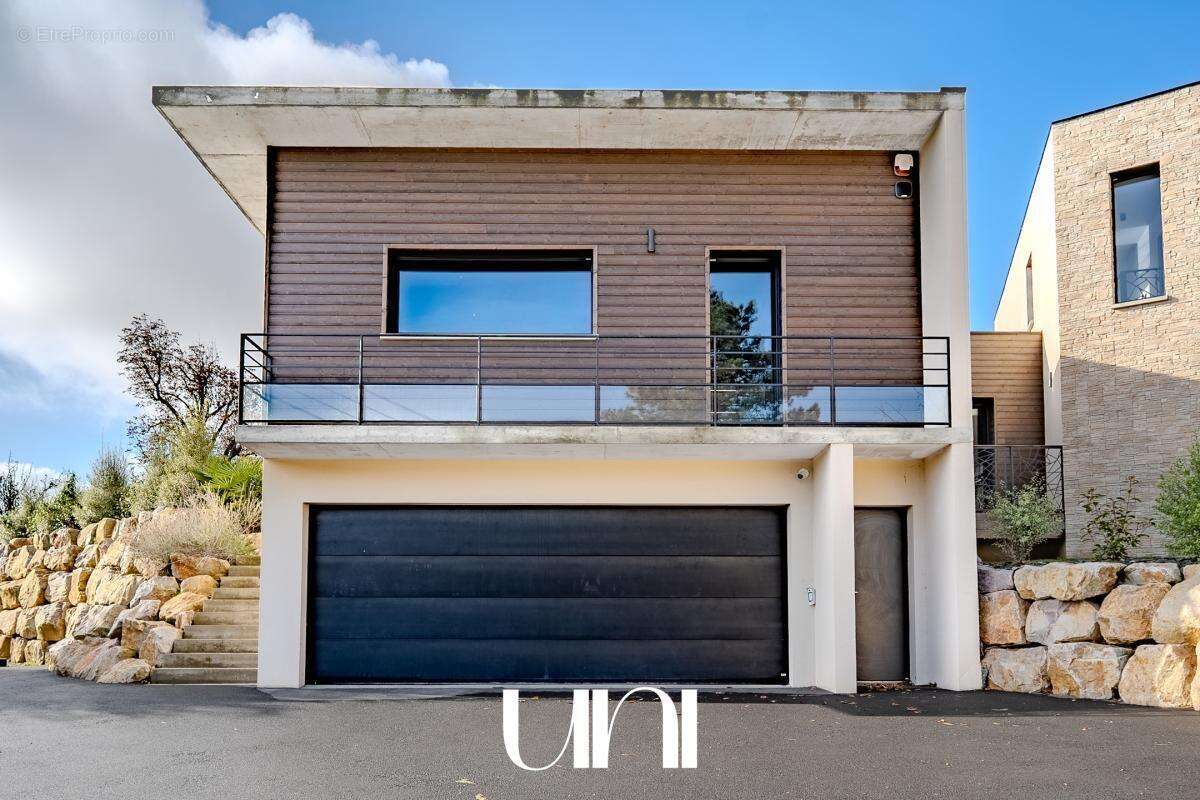 Maison à BIEVILLE-BEUVILLE