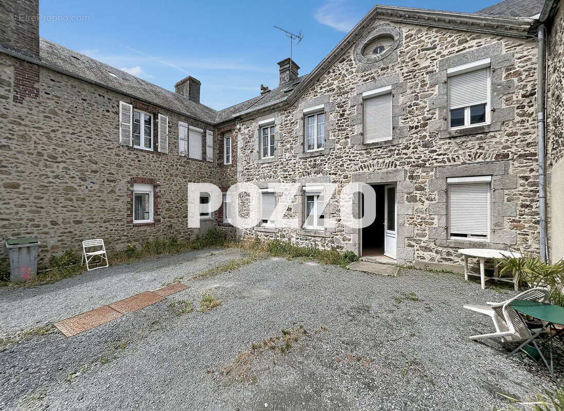 Appartement à AGON-COUTAINVILLE
