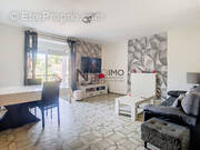 Maison à NEUFCHATEAU