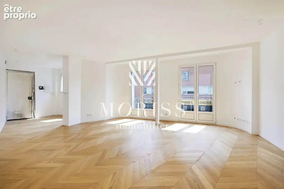 Appartement 3 pieces de 62,15 m2 - au pied du metro mairie de montreuil - photo 2