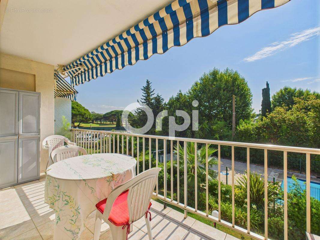 Appartement à MANDELIEU-LA-NAPOULE