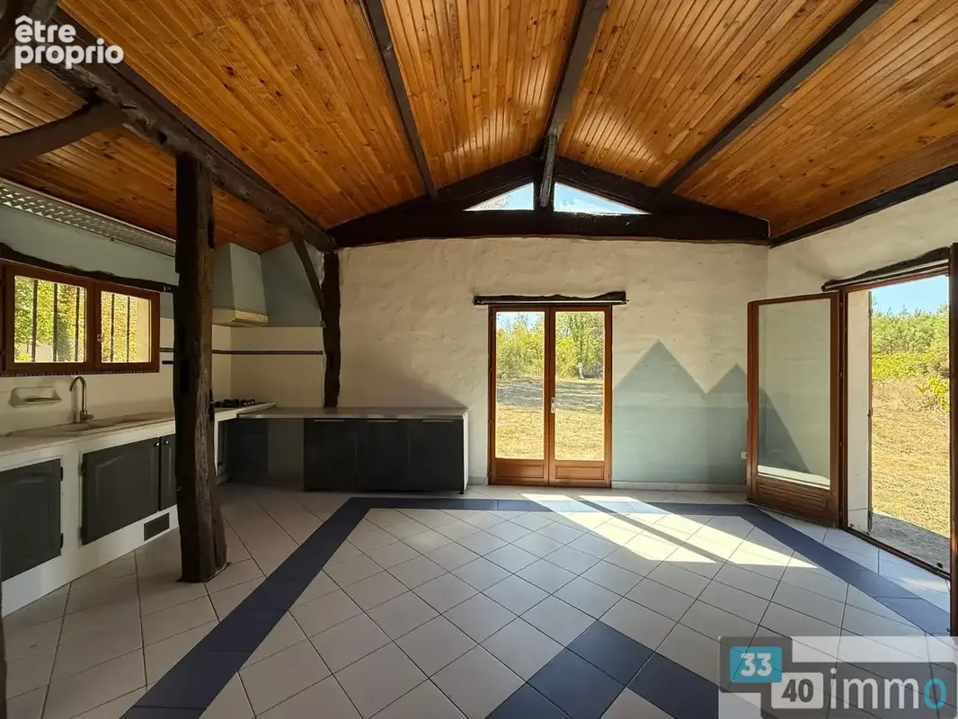 Grange réhabilitée   environ 70 m2   2 chambres   terrain 1 250 m2   calme & sans vis-à-vis - photo 3