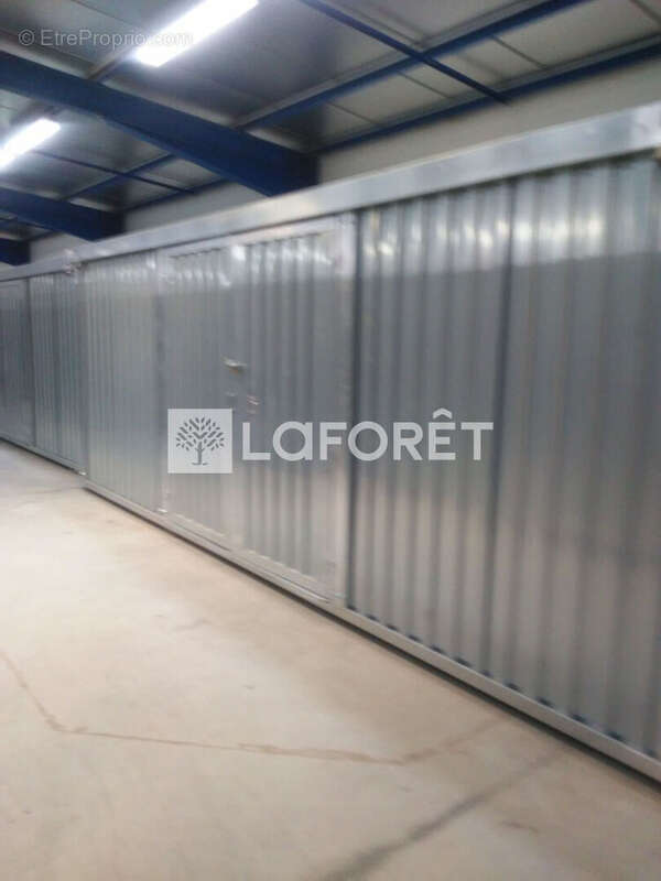 Commerce à LE BOULOU