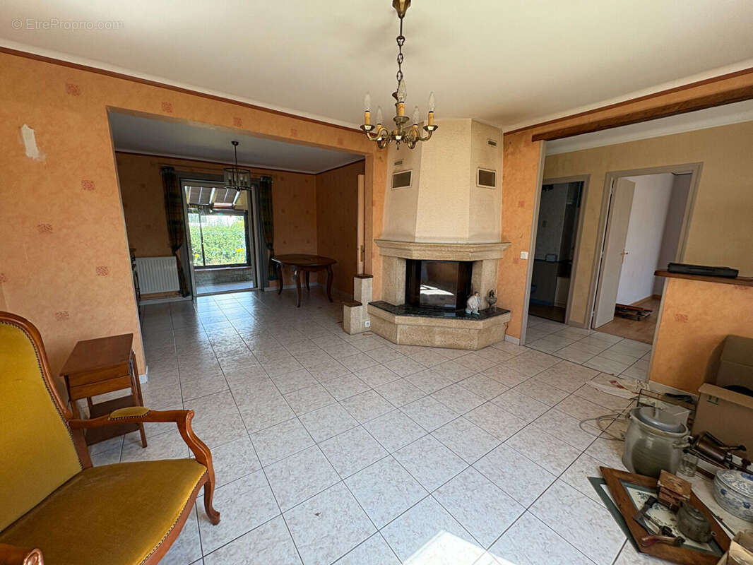 Maison à LANGUEUX proche commerces - photo 2