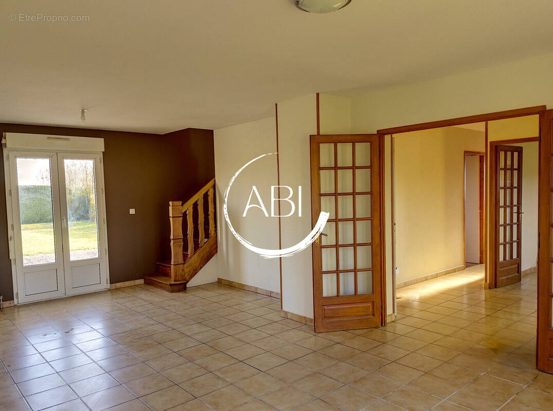 Maison à JOUE-DU-BOIS