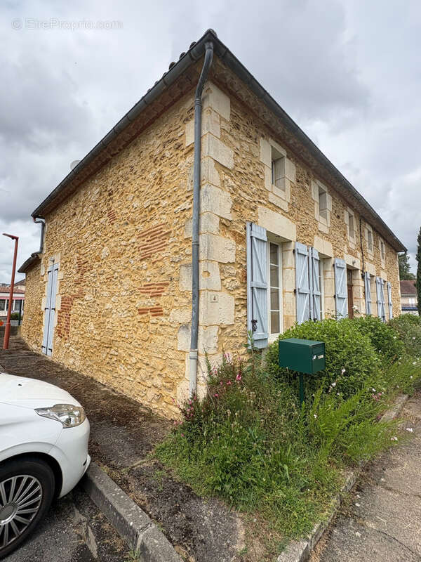 Maison à MONSEMPRON-LIBOS