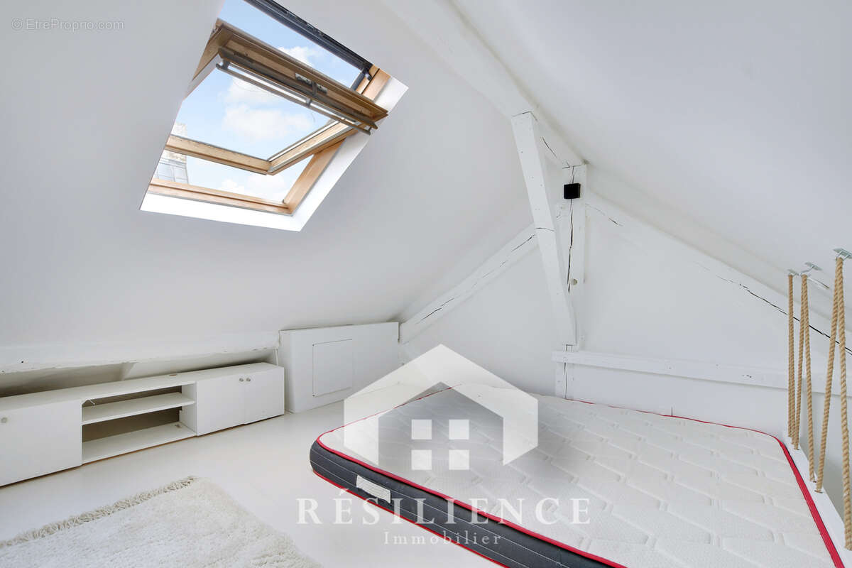 Appartement à PARIS-10E